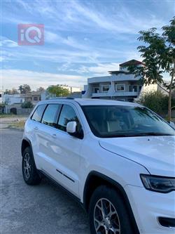 جیپ گراند شیرۆکی